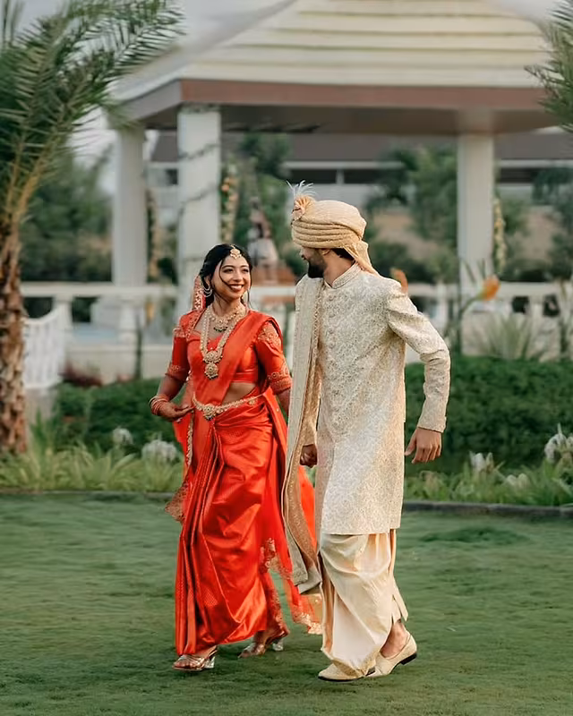 Bangalore bride with natural glow bridal makeup by Vinni that still photographs beautifully