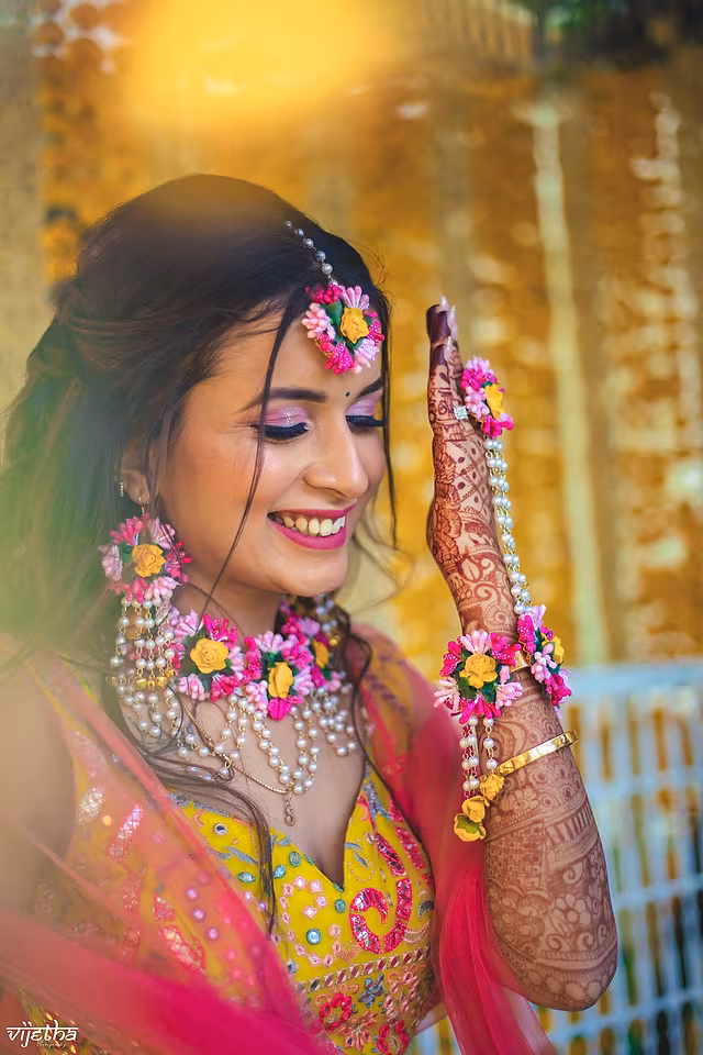 Telugu bride in silk saree with 2026 bridal makeup trends by Vinni, Bangalore