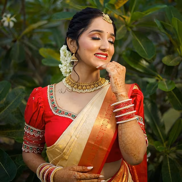Hijab-wearing bride with focus on eye bridal makeup by Vinni for a Bangalore wedding